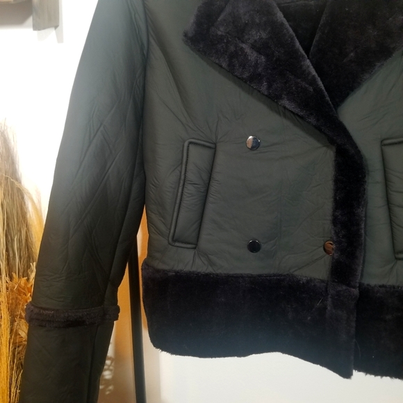 BB DAKOTA Dark Gray Black Faux Fur Lightweight Coat - Picture 3 of 9